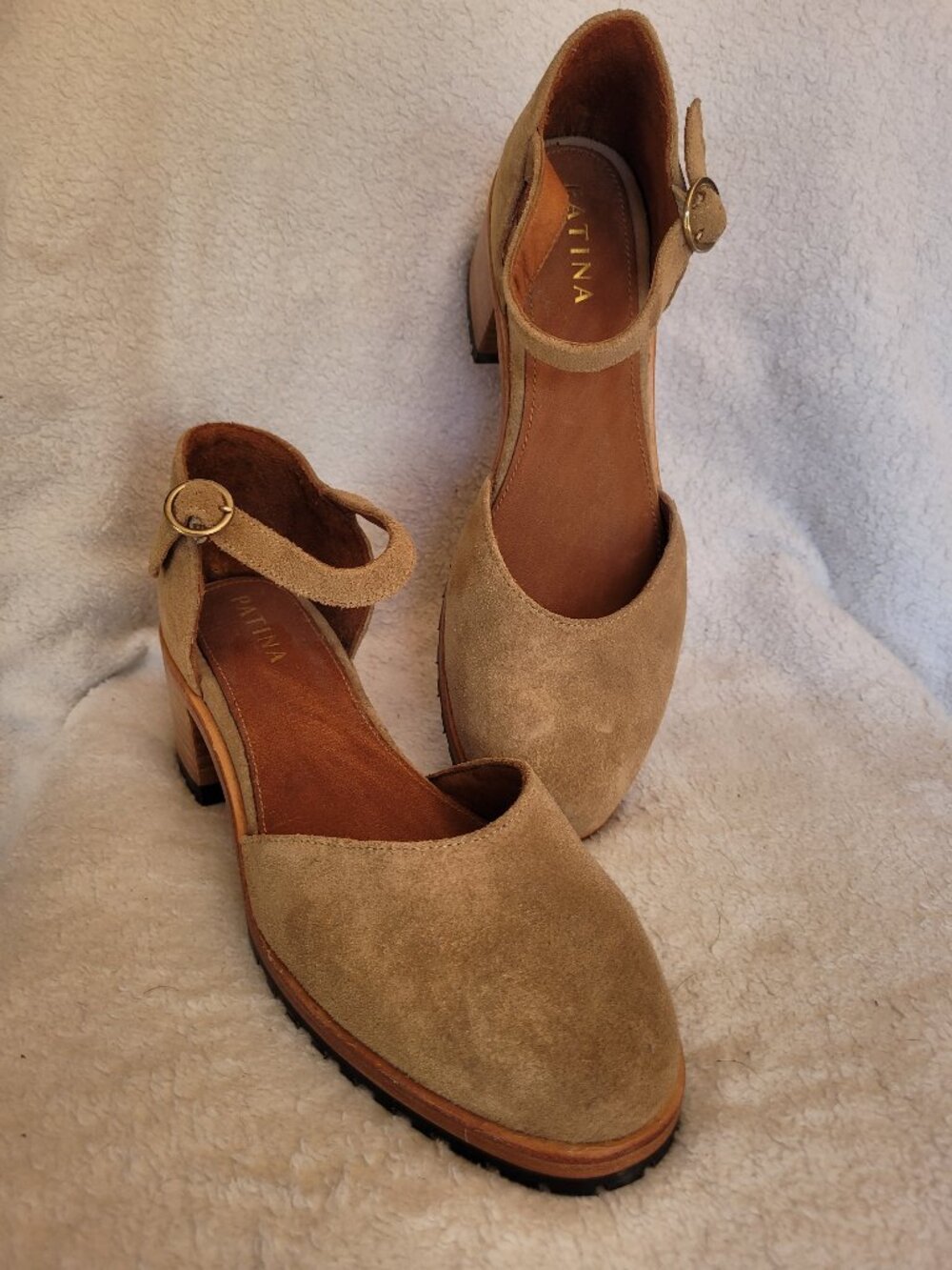 Patina by Portland Leather Goods Mary Jane Tan Suede Women's Shoe Size 8
